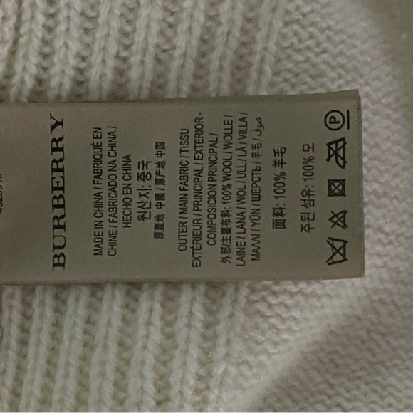 Burberry 100% Wool Cream Turtleneck Sweater Luxurious Knit Women Size M - Picture 10 of 11